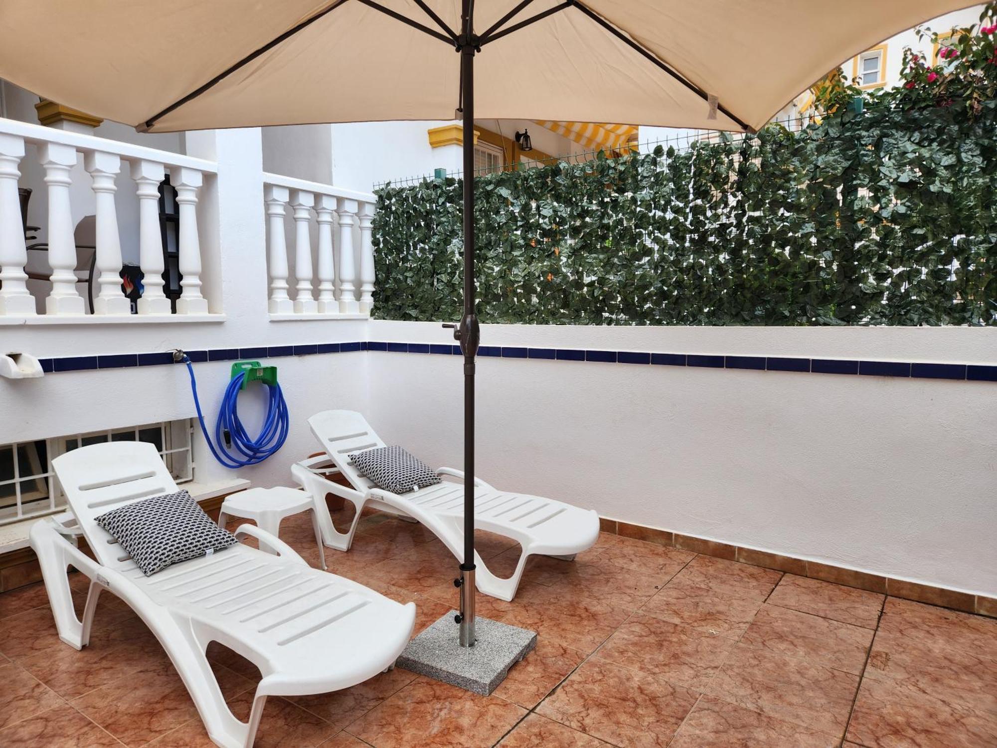 Triplex Adosado De Cuatro Dormitorios De Esencia Maritima A 2 Minutos De La Playa! ベラ エクステリア 写真